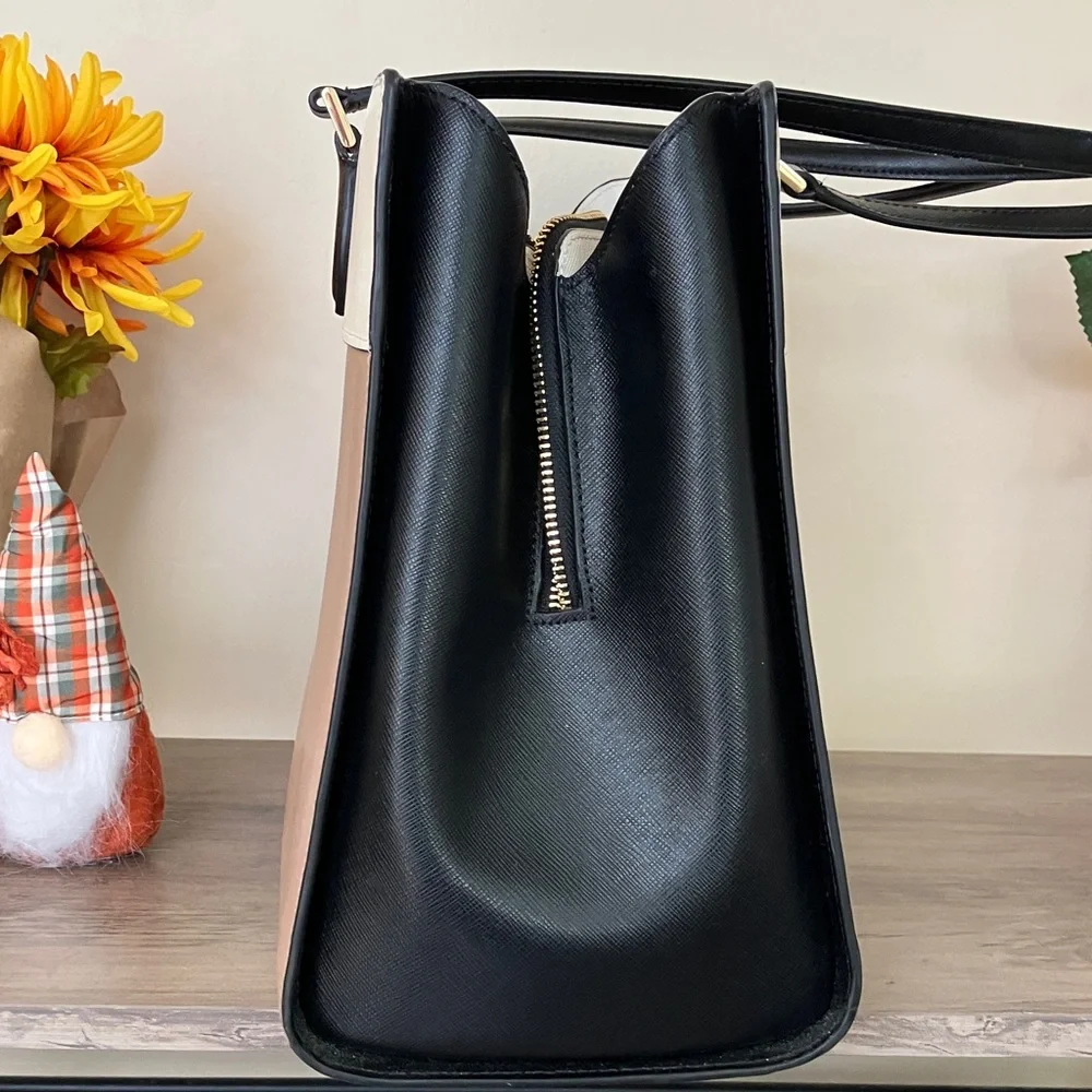 Kate Spade Black and Tan Tote Bag Set ( authentic bag and wallet ) - Picture 5 of 16